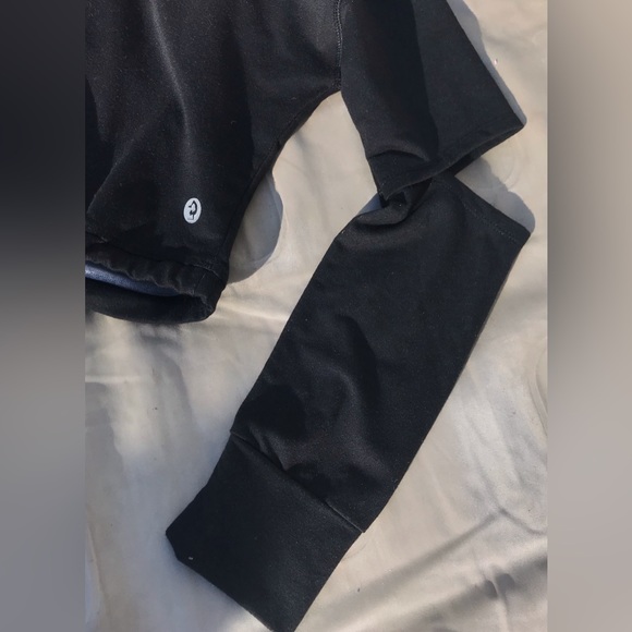 Yogi Black Drawstring Bottom Cut Out Elbow Ninja Cropped Hoodie - S - Picture 2 of 5